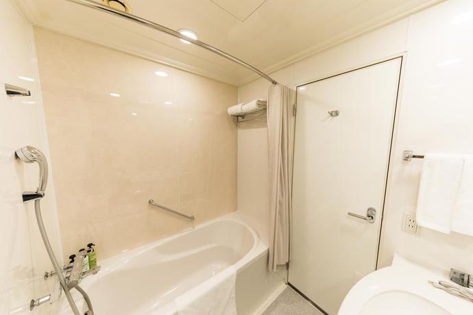 Imagen de la habitación del Hotel Namba Oriental. Foto 7