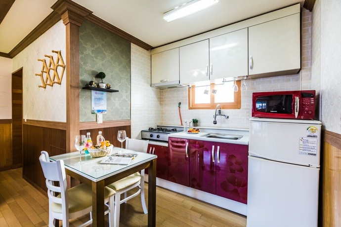 Imagen de la habitación del Hotel Namehae Bada Maru. Foto 15