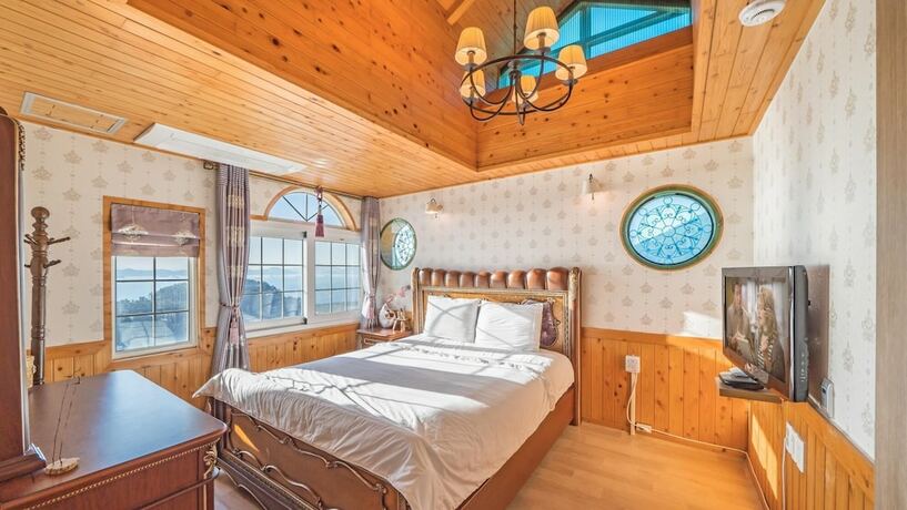 Imagen general del Hotel Namhae Alhambra Pension. Foto 9