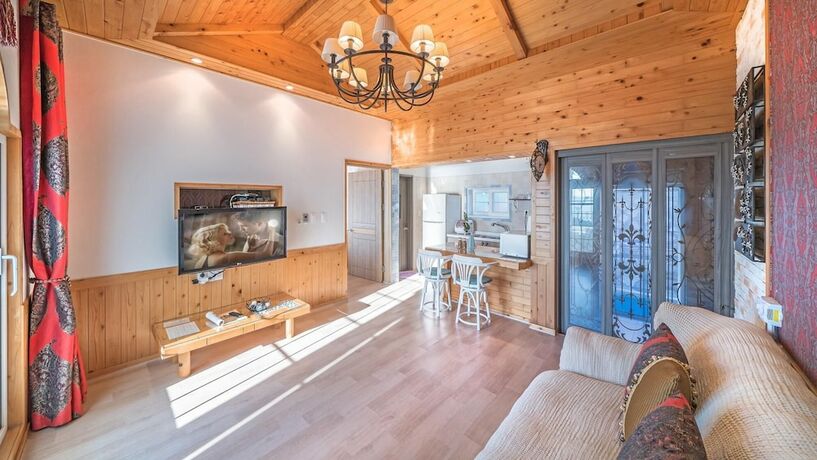 Imagen general del Hotel Namhae Alhambra Pension. Foto 10