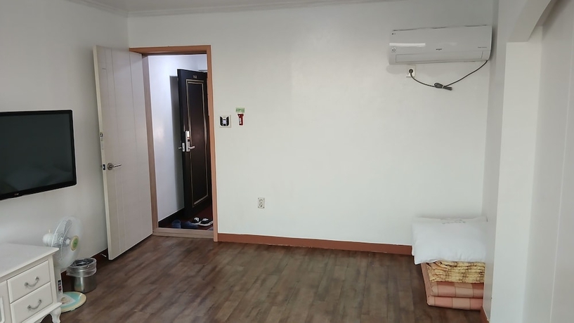 Imagen de la habitación del Hotel Namhae Beach. Foto 10