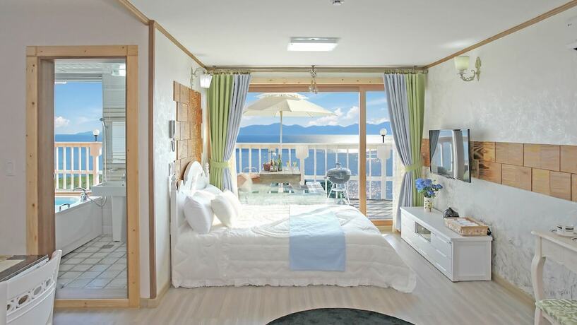 Imagen de la habitación del Hotel Namhae Bel Vienne. Foto 20