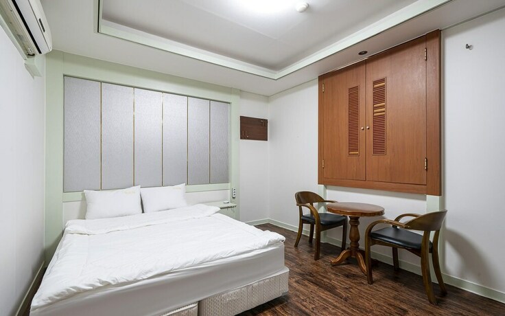 Imagen de la habitación del Hotel Namhae Best. Foto 20