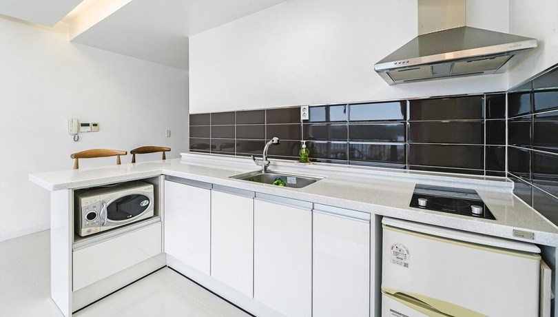 Imagen de la habitación del Hotel Namhae Bomyeoleumgaeulgyeoul Pensyeon. Foto 20