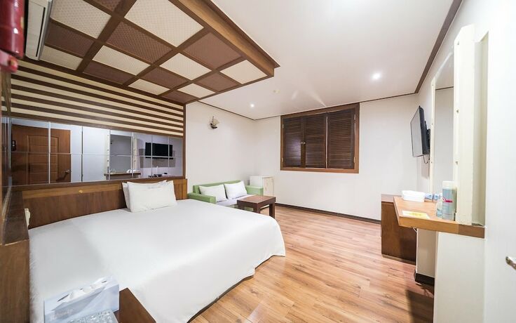 Imagen de la habitación del Hotel Namhae Cinema. Foto 20