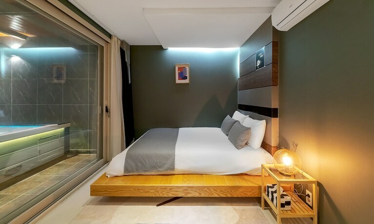 Imagen de la habitación del Hotel Namhae Grand Ocean. Foto 4