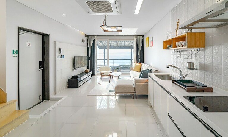 Imagen de la habitación del Hotel Namhae Grand Ocean. Foto 14