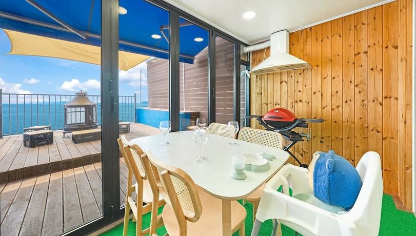 Imagen de la habitación del Hotel Namhae Himom kis spa Pension Black. Foto 19