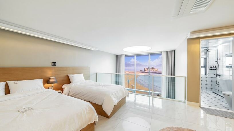 Imagen de la habitación del Hotel Namhae Lounge 32 Resort A. Foto 25