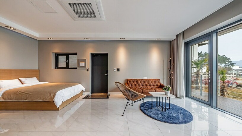 Imagen de la habitación del Hotel Namhae Lounge 32 Resort A. Foto 32