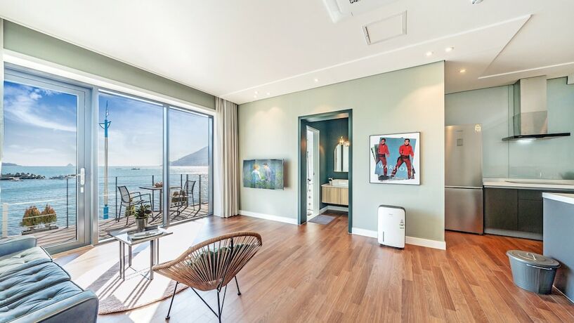 Imagen general del Hotel Namhae Lounge 32 Resort C. Foto 8