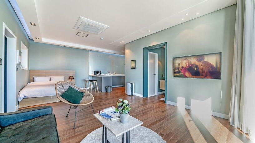 Imagen general del Hotel Namhae Lounge 32 Resort C. Foto 9