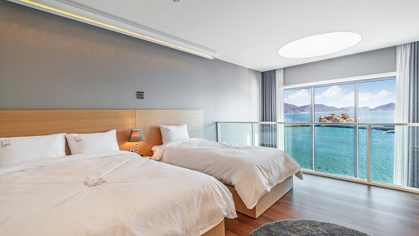 Imagen de la habitación del Hotel Namhae Lounge 32 Resort C. Foto 15