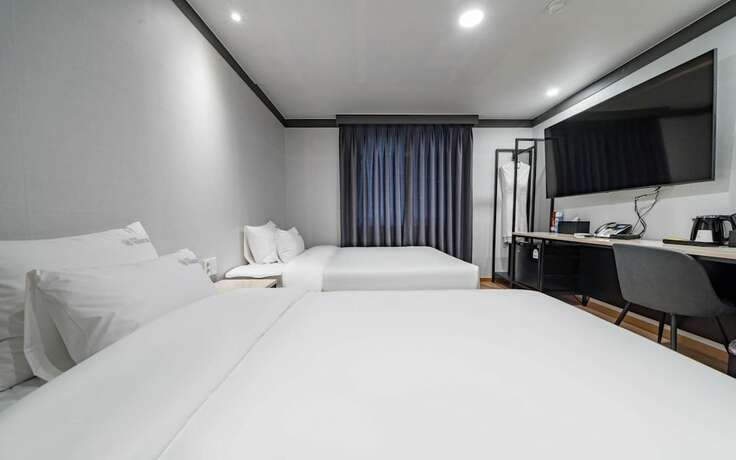 Imagen general del Hotel Namhae Manhattan. Foto 5