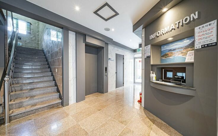 Imagen general del Hotel Namhae Manhattan. Foto 14