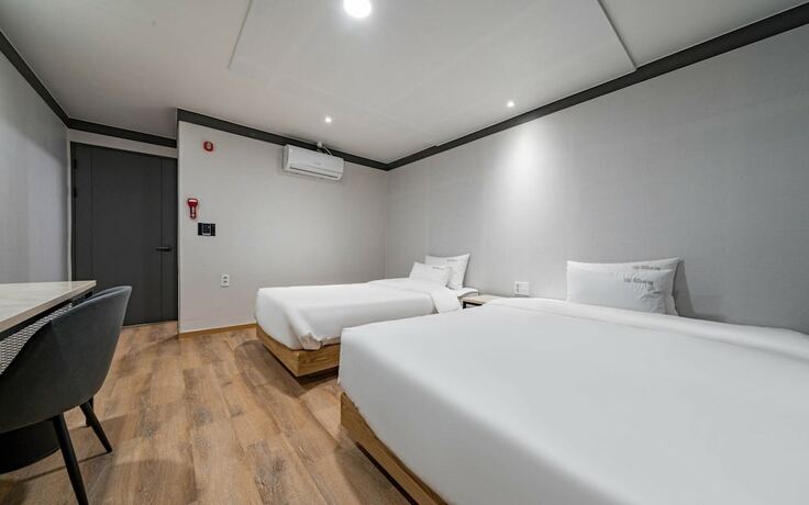 Imagen general del Hotel Namhae Manhattan. Foto 15