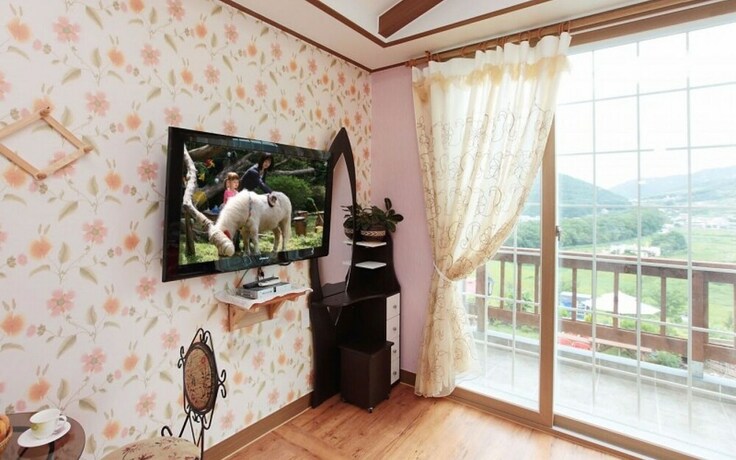 Imagen de la habitación del Hotel Namhae Memory Plus Bed and Breakfast. Foto 11