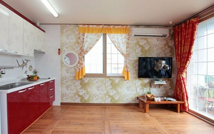Imagen de la habitación del Hotel Namhae Memory Plus Bed and Breakfast. Foto 16