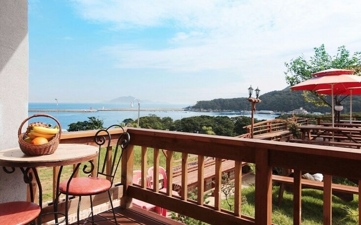 Imagen de la habitación del Hotel Namhae Memory Plus Bed and Breakfast. Foto 17