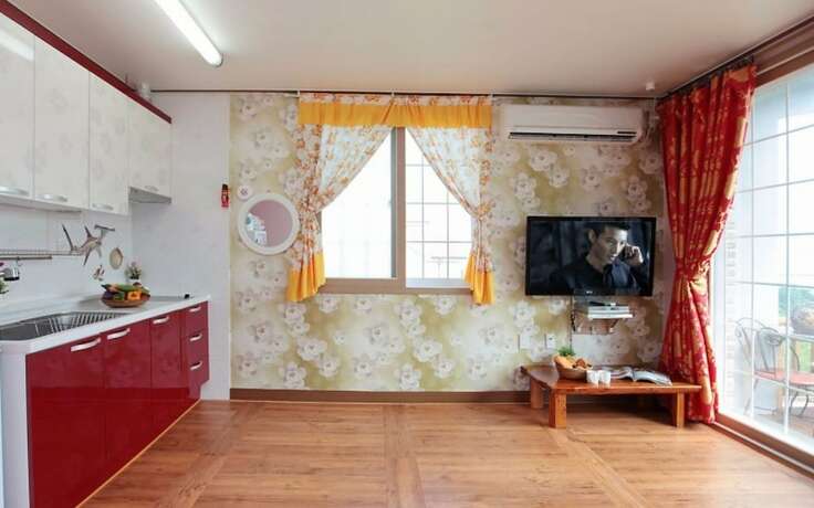 Imagen de la habitación del Hotel Namhae Memory Plus Bed and Breakfast. Foto 21