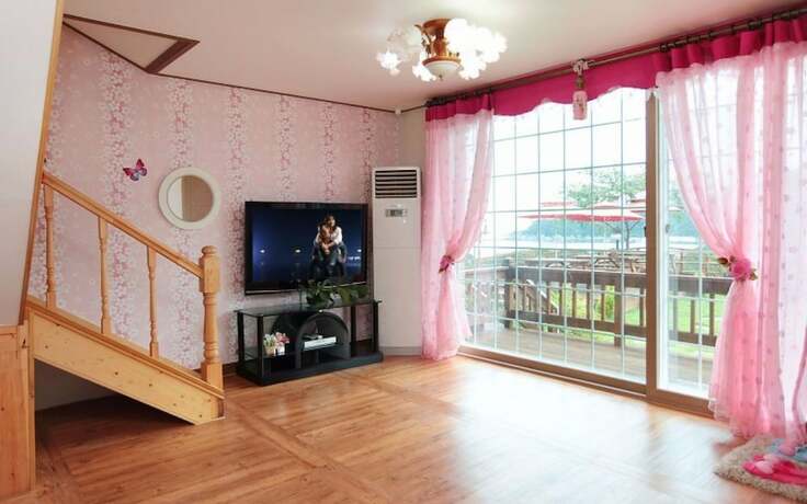 Imagen de la habitación del Hotel Namhae Memory Plus Bed and Breakfast. Foto 35