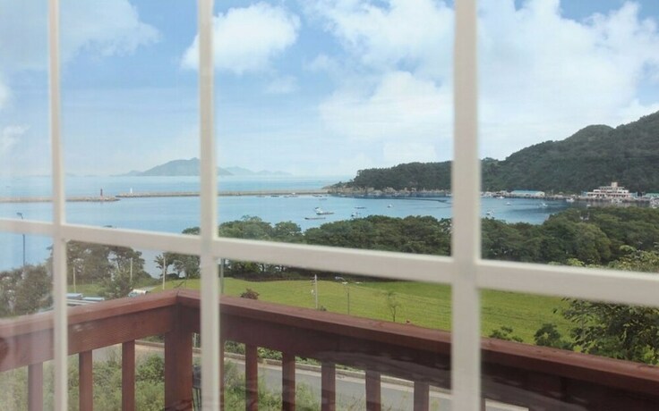 Imagen de la habitación del Hotel Namhae Memory Plus Bed and Breakfast. Foto 36