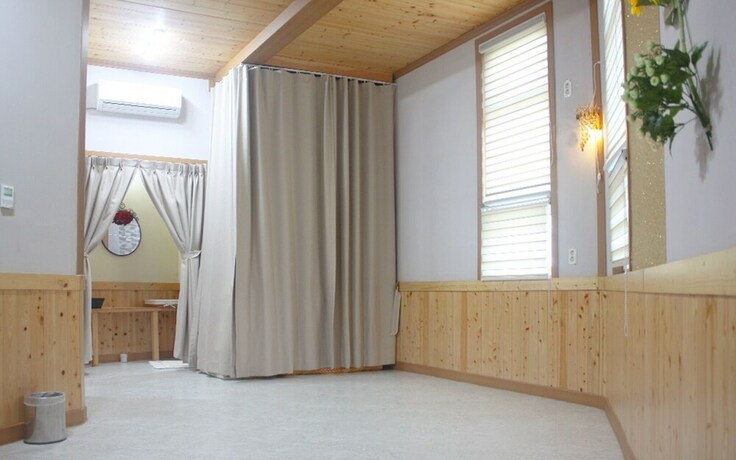 Imagen de la habitación del Hotel Namhae Myeongpum Guest House. Foto 13