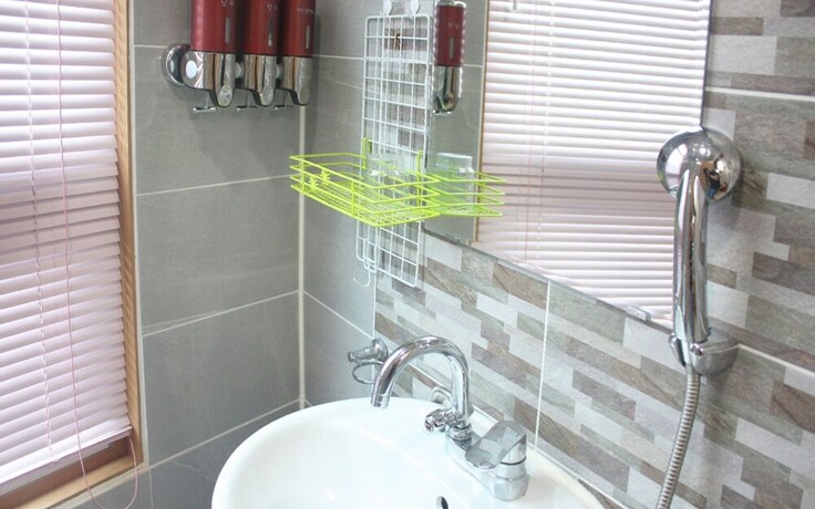 Imagen de la habitación del Hotel Namhae Myeongpum Guest House. Foto 25