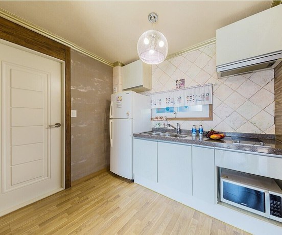 Imagen de la habitación del Hotel Namhae Oceanview Pension. Foto 6