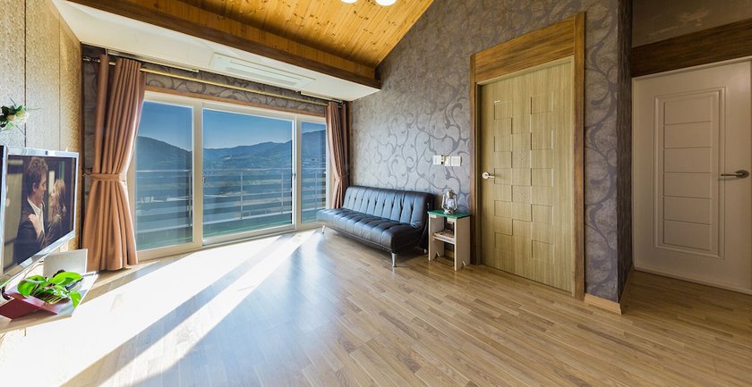Imagen de la habitación del Hotel Namhae Oceanview Pension. Foto 9