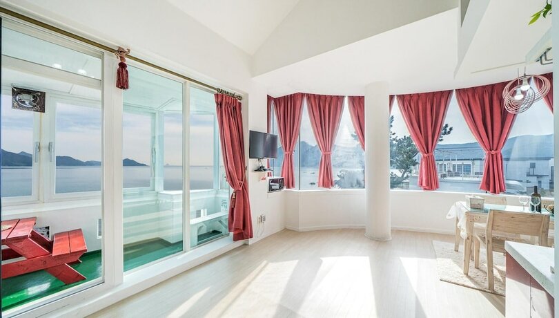 Imagen de la habitación del Hotel Namhae Opera House Pension. Foto 12