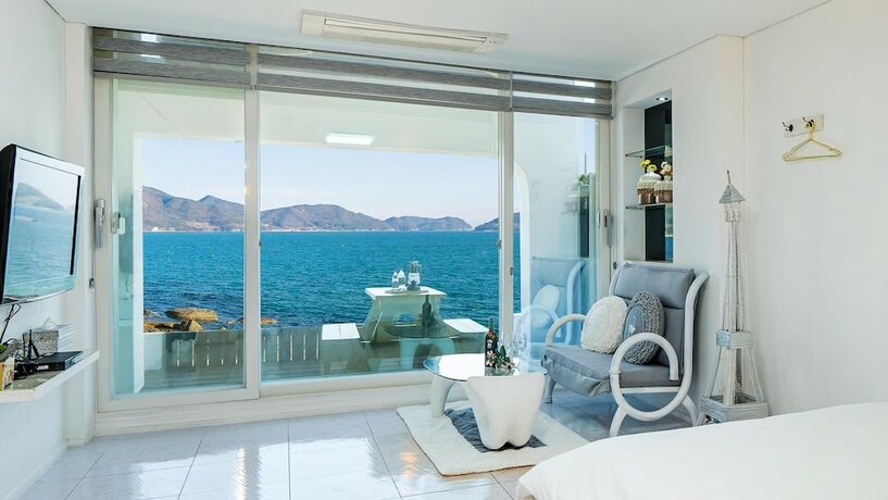 Imagen de la habitación del Hotel Namhae Opera House Pension. Foto 17