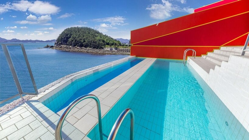 Imagen general del Hotel Namhae Pumda Pool Villa Pension. Foto 4