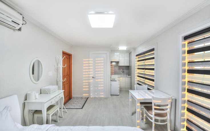 Imagen de la habitación del Hotel Namhae Somsatang Pension. Foto 4