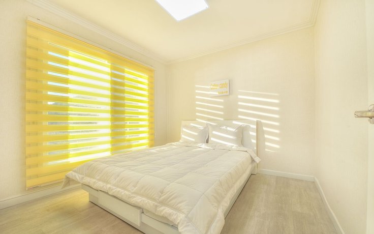 Imagen de la habitación del Hotel Namhae Somsatang Pension. Foto 11