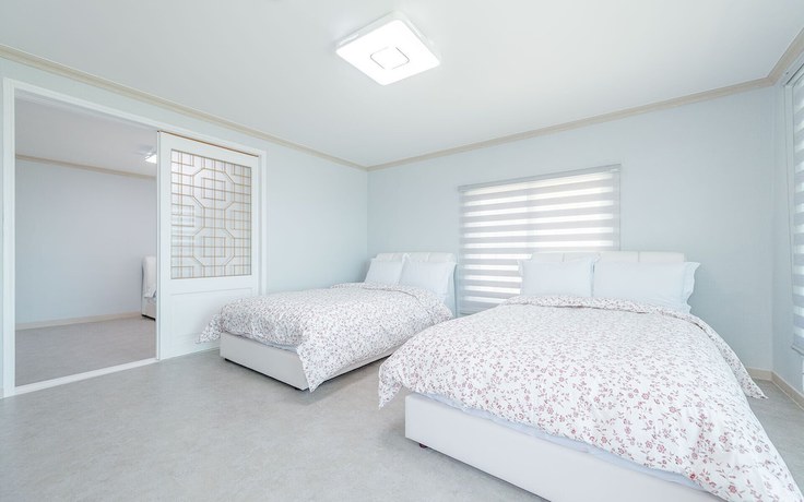 Imagen de la habitación del Hotel Namhae Somsatang Pension. Foto 15