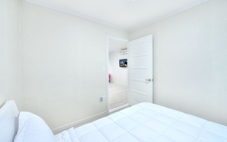 Imagen de la habitación del Hotel Namhae Somsatang Pension. Foto 16