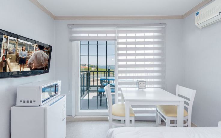 Imagen de la habitación del Hotel Namhae Somsatang Pension. Foto 19