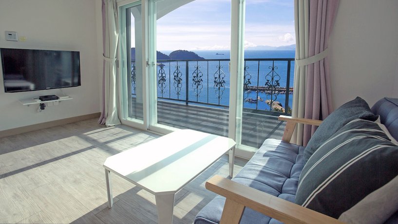 Imagen de la habitación del Hotel Namhea Pension Marronnier. Foto 2