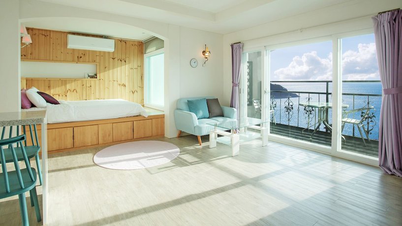 Imagen de la habitación del Hotel Namhea Pension Marronnier. Foto 11