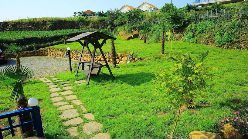 Imagen de los interiores del Hotel Namhea Pension Marronnier. Foto 20