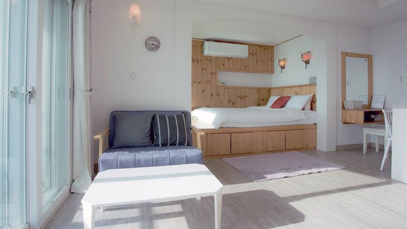 Imagen de la habitación del Hotel Namhea Pension Marronnier. Foto 19