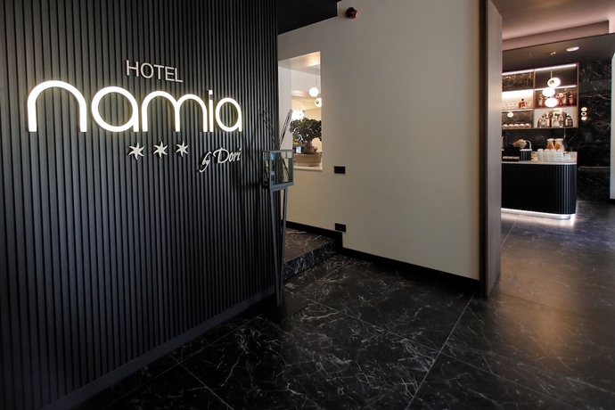Imagen de los interiores del Hotel Namia by Dori. Foto 17