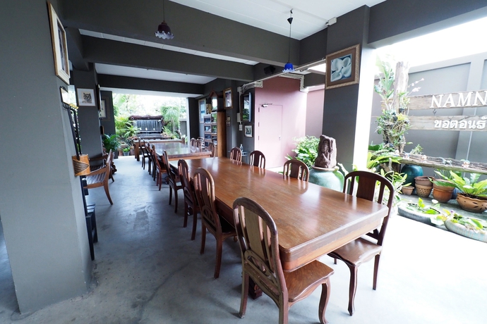 Imagen de los interiores del Hotel Namnon Place. Foto 16