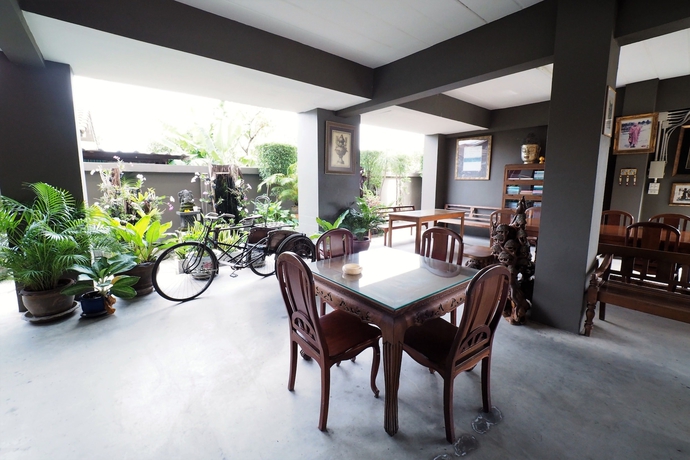 Imagen de los interiores del Hotel Namnon Place. Foto 17