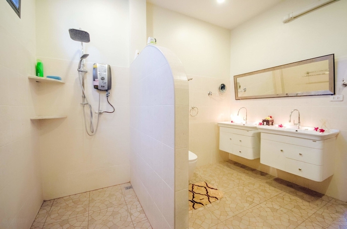 Imagen de la habitación del Hotel Namphung Phuket Boutique Resort. Foto 19