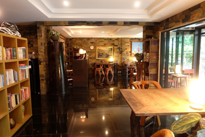 Imagen del bar/restaurante del Hotel Namtok Sarika Resotel. Foto 3