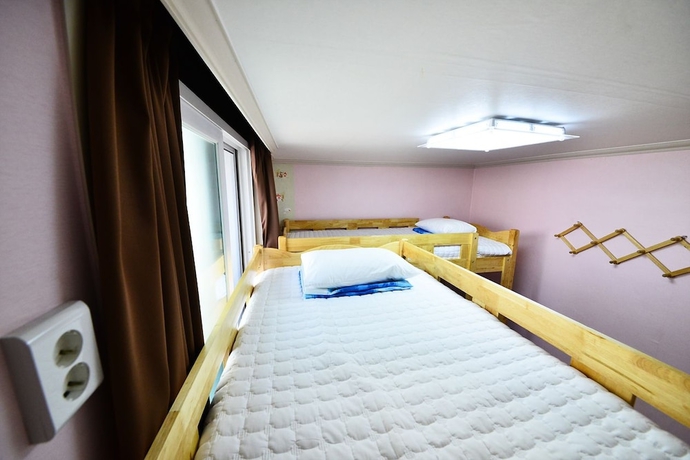 Imagen de la habitación del Hotel Namu Guesthouse - Hostel. Foto 11