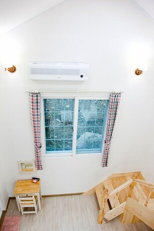 Imagen de la habitación del Hotel Namubyeol. Foto 28