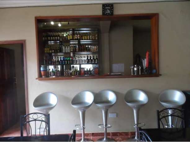 Imagen del bar/restaurante del Hotel Namugongo. Foto 3